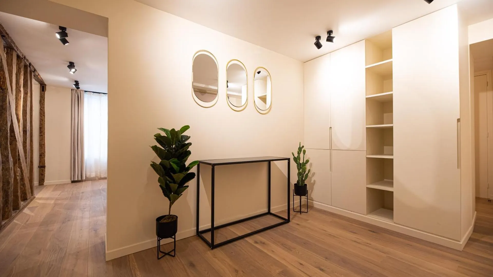 Apartament Cia - Home On Grands Boulevards Paryż