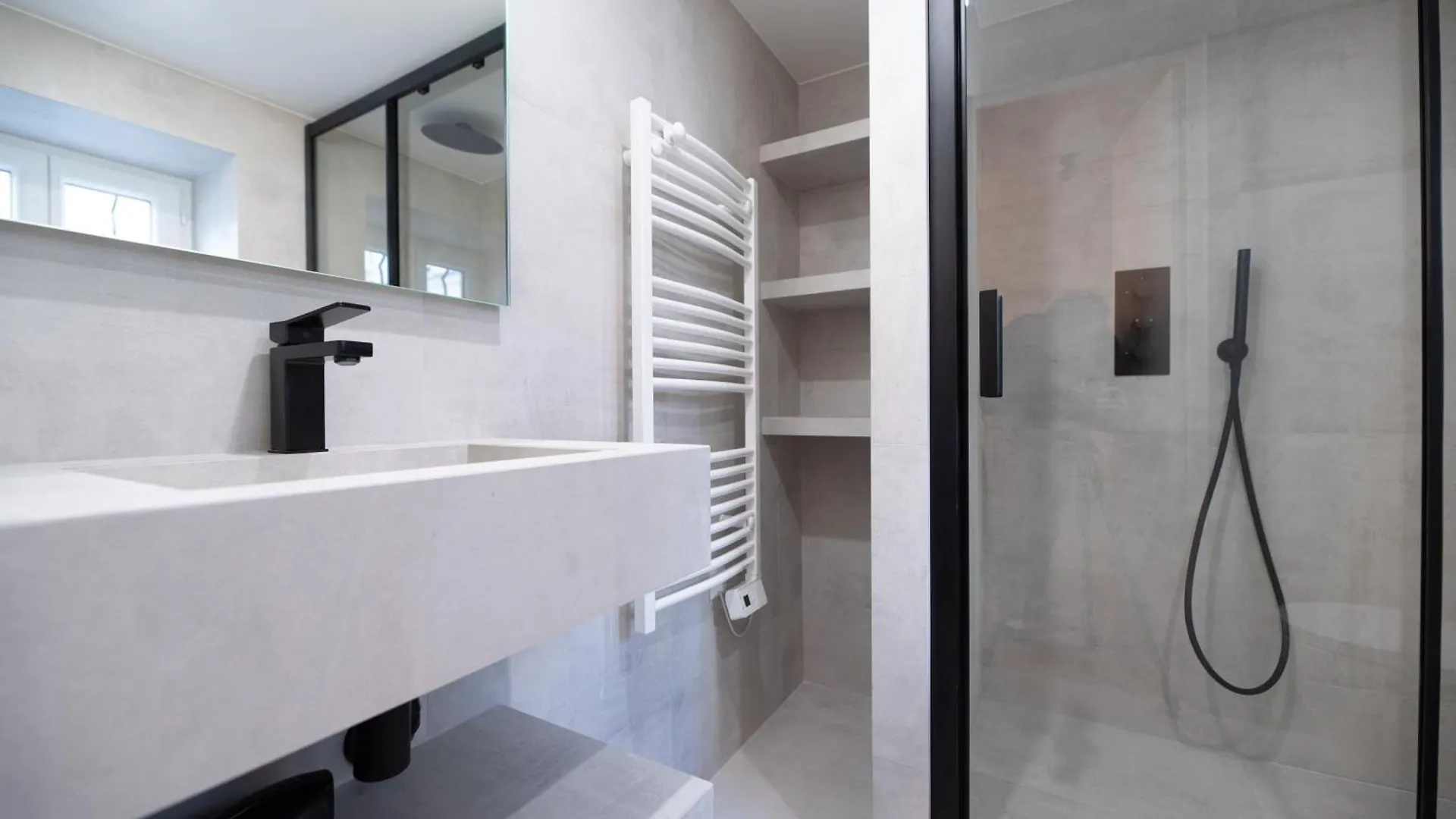 Cia - Home On Grands Boulevards Paris Apartment